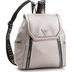 Plecak GUESS - HWVQ71 09320 PEW. Szare plecaki damskie Guess, ze skóry ekologicznej, klasyczne. W wyprzedaży za 419.00 zł.