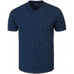Męski T-Shirt, Dekolt z Guzikami - Pako Jeans - Granatowy, Drobny Wzór. Niebieskie t-shirty męskie Pako Jeans, l, bez wzorów, z bawełny, casualowe, bez kołnierzyka. Za 89.00 zł.