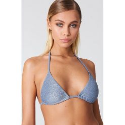 NA-KD Swimwear Góra bikini Sparkle Triangle - Blue. Niebieskie bikini damskie NA-KD Swimwear. Za 80.95 zł.