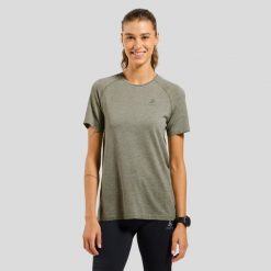 Koszulka damska Odlo ESSENTIAL SEAMLESS T-shirt crew neck l/s. Szare koszulki sportowe damskie Odlo, l, bez wzorów, bez kołnierzyka, bez ramiączek, do biegania. Za 270.59 zł.