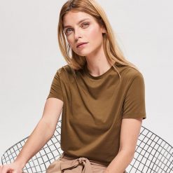 T-shirt z domieszką lyocellu - Khaki. T-shirty damskie marki Reserved. W wyprzedaży za 24.99 zł.