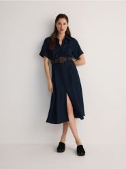 Sukienka midi z lnem i plecionym paskiem - granatowy. Niebieskie sukienki damskie Reserved, l, bez wzorów, z tkaniny, bez kołnierzyka, bez ramiączek, midi, rozkloszowane. W wyprzedaży za 99.99 zł.