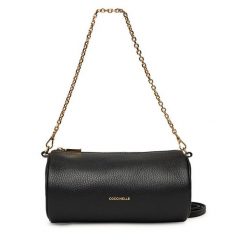 Torebka Coccinelle. Czarne torebki do ręki damskie Coccinelle, bez wzorów, klasyczne, bez dodatków. Za 489.99 zł.