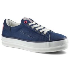 Trampki damskie Cross Jeans, z materiału tekstylnego o drobnym splocie z klasycznym sznurowaniem wzmocnioną strefą pięty oraz podwyższoną płaską pode. Niebieskie półbuty damskie Cross Jeans, bez wzorów, z jeansu, eleganckie, bez zapięcia. Za 86.20 zł.