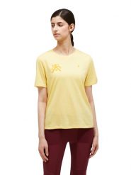 Koszulka Peak Performance damska Explore Graphic Tee żółta - M. Żółte koszulki sportowe damskie Peak Performance, m, bez wzorów, z bawełny, bez kołnierzyka, bez ramiączek, trekkingowe. Za 189.00 zł.