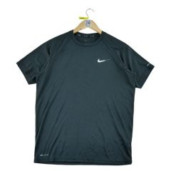 Second life - Nike koszulka męska z krótkim rękawem Dri-Fit - Stan dobry. Czarne koszulki sportowe męskie Nike, l, bez wzorów, z tkaniny, bez kołnierzyka, bez ramiączek, na fitness i siłownię, dri-fit (nike). Za 42.56 zł.