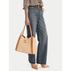 Torebka Nine West. Brązowe torebki do ręki damskie Nine West, bez wzorów, klasyczne, bez dodatków. Za 279.99 zł.