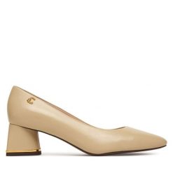 Czółenka Coccinelle. Brązowe czółenka damskie Coccinelle, bez wzorów, bez obcasa, bez zapięcia. Za 889.99 zł.