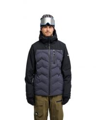Kurtka śniegowa techniczna dla Mężczyzn THE EDGE 20K Czarny. Czarne kurtki snowboardowe męskie Quiksilver, m, bez wzorów, z materiału, bez kaptura, narciarskie. Za 1,199.99 zł.