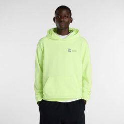 Bluza męska New Balance MT61M4JOAFG – zielona. Zielone bluzy męskie New Balance, m, bez wzorów, z materiału, z kapturem. Za 389.99 zł.