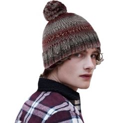 Damska Dzianinowa Czapka Frosty VI. Czarne czapki i kapelusze damskie Regatta, na zimę, bez wzorów, z dzianiny, eleganckie. Za 38.99 zł.