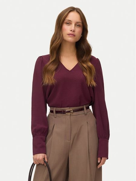 Vero Moda Bluzka Esme 10338288 Bordowy Regular Fit. Czerwone bluzki damskie Vero Moda, m, bez wzorów, z syntetyku, bez kołnierzyka, bez ramiączek. Za 139.99 zł.