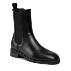 Sztyblety Balagan. Czarne botki damskie BALAGAN, bez obcasa, na płaskiej podeszwie, bez zapięcia. Za 779.99 zł.