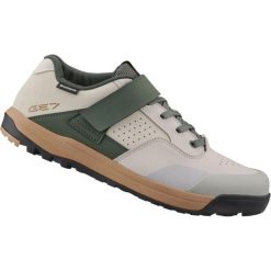 Buty rowerowe GE700. Zielone buty sportowe męskie Shimano, bez zapięcia, rowerowe. Za 780.00 zł.