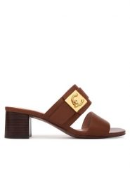 Coccinelle Klapki C-Me E4 U7Q 17 02 01 Brązowy. Brązowe klapki damskie Coccinelle, bez wzorów, ze skóry, bez obcasa. Za 949.99 zł.