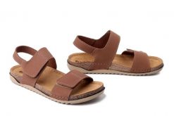 INBLU AA-01KU 021 camel, sandały damskie. Brązowe sandały damskie Inblu, bez wzorów, ze skóry, bez obcasa, bez zapięcia. Za 119.90 zł.