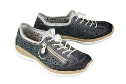 RIEKER N42P6-14 blue, półbuty damskie. Niebieskie półbuty damskie Rieker, na lato, bez wzorów, z gumy, bez obcasa, bez zapięcia. Za 369.90 zł.