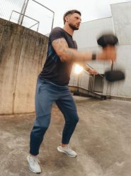 4F Spodnie treningowe szybkoschnące męskie - niebieskie XXL. Niebieskie spodnie sportowe męskie 4f, l, bez wzorów, na fitness i siłownię. Za 179.99 zł.