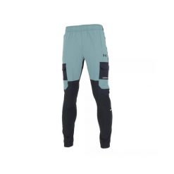 Spodnie dresowe Under Armour TECH UTILITY WOVEN. Czarne spodnie sportowe męskie Under Armour, s, bez wzorów, z dresówki, na fitness i siłownię. Za 387.00 zł.