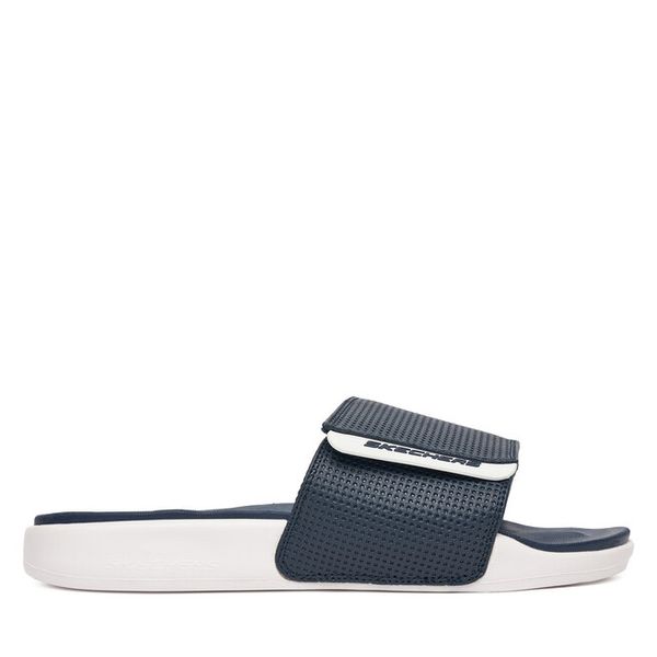 Klapki Skechers. Czarne klapki damskie Skechers, bez wzorów, bez obcasa. Za 199.99 zł.