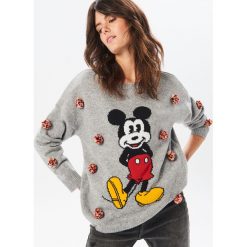 Sweter z Myszką Miki - Szary. Swetry damskie marki bonprix. W wyprzedaży za 99.99 zł.