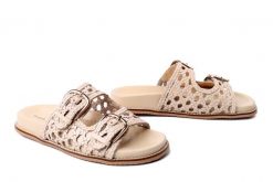 GIOSEPPO 79032 Ogunquit off-white, klapki damskie. Brązowe klapki damskie Gioseppo, w ażurowe wzory, ze skóry, bez obcasa, na obcasie. Za 389.90 zł.