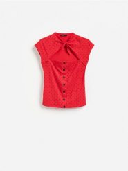 Bluzka w groszki - czerwony. Czerwone bluzki damskie Reserved, l, bez wzorów, z bawełny, bez kołnierzyka, bez ramiączek. Za 69.99 zł.