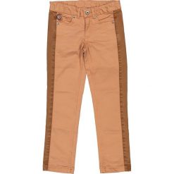 Spodnie "Happiness Togetherness" w kolorze brązowym. Brązowe spodnie materiałowe dla chłopców marki 4 Funky Flavours Kids, bez wzorów. W wyprzedaży za 115.95 zł.