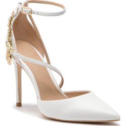 Szpilki GUESS - FL5BRI LEA08 WHITE. Szpilki damskie marki Guess. Za 779.00 zł.