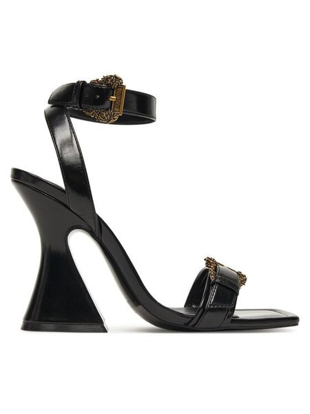 Versace Jeans Couture Sandały 79VA3S36 Czarny. Czarne sandały damskie Versace Jeans Couture, bez wzorów, z jeansu, bez obcasa, na słupku, bez zapięcia. Za 729.99 zł.