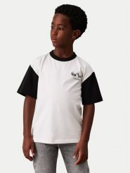 Calvin Klein Jeans T-Shirt IB0IB02330 Écru Regular Fit. T-shirty dla chłopców Calvin Klein Jeans, bez wzorów, z bawełny, bez ramiączek. Za 69.99 zł.
