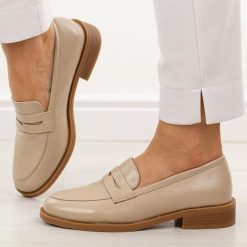 Beżowe mokasyny damskie M.Daszyński 2398-4. Brązowe mokasyny damskie M.Daszyński, z jeansu, casualowe. Za 159.00 zł.