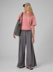 4F Spodnie dresowe z szerokimi nogawkami damskie - szare XL. Szare spodnie dresowe damskie 4f, xl, bez wzorów, z bawełny. Za 169.99 zł.