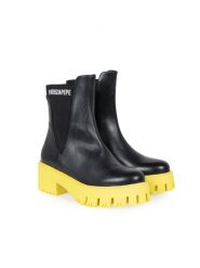 Patrizia Pepe Botki | CY9814L011 | Kobieta | Czarny. Czarne botki damskie Patrizia Pepe, ze skóry, eleganckie, bez obcasa, bez zapięcia. W wyprzedaży za 689.00 zł.