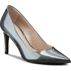 Szpilki SOLO FEMME - 75403-38-E70/000-04-00 Antracyt. Szare szpilki damskie Solo Femme, z lakierowanej skóry. W wyprzedaży za 219.00 zł.