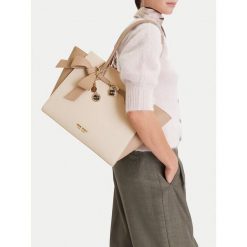 Torebka Nine West. Torebki do ręki damskie Nine West, bez wzorów, klasyczne, bez dodatków. Za 369.99 zł.