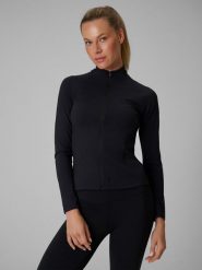 4F Bluza treningowa slim bez kaptura damska - czarna M. Czarne bluzy damskie 4f, m, bez wzorów, klasyczne, bez kołnierzyka, bez ramiączek, bez kaptura. Za 179.99 zł.