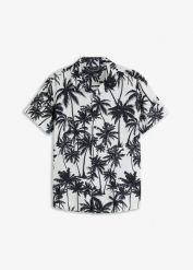 Koszula z krótkim rękawem, z wiskozy, slim fit. Białe koszule męskie bonprix, na lato, m, bez wzorów, z wiskozy, bez kołnierzyka, bez ramiączek. Za 84.99 zł.