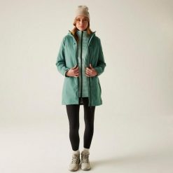 Kurtka zimowa damska 3 w 1 Denbury. Zielone kurtki damskie Regatta, na zimę, bez wzorów, z puchu, bez kaptura, trekkingowe. W wyprzedaży za 422.99 zł.