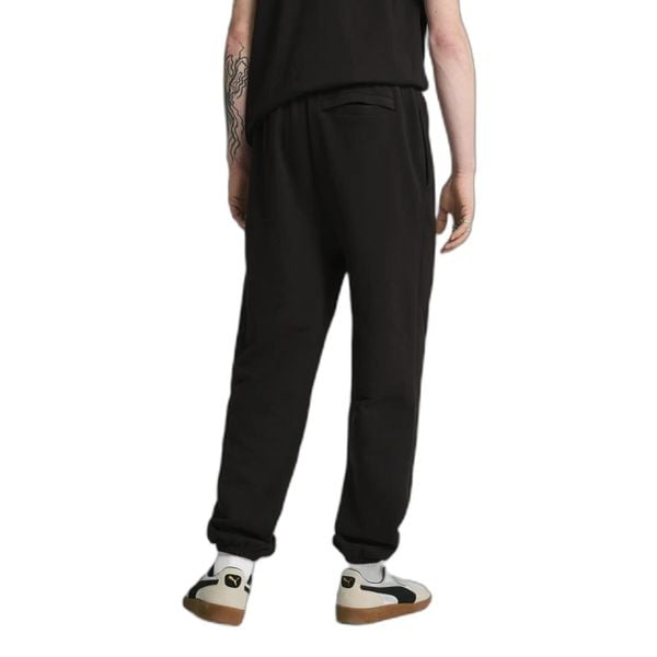Spodnie do biegania Puma Essentials Relaxed TR CL. Czarne krótkie spodenki sportowe męskie Puma, xl, bez wzorów, z dresówki, do biegania. Za 249.50 zł.