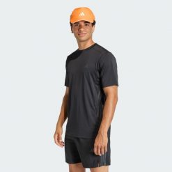 Koszulka Tech Essentials Workout 3 Stripes. Czarne buty sportowe męskie Adidas, bez wzorów, bez kołnierzyka, bez ramiączek, na fitness i siłownię, climacool (adidas). Za 179.00 zł.