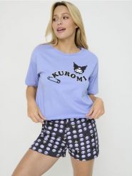 Piżama dwuczęściowa Kuromi - fioletowy. Fioletowe piżamy damskie Sinsay, l, bez wzorów, bez ramiączek, krótkie. W wyprzedaży za 42.99 zł.