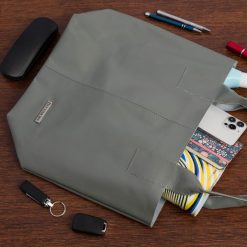 Szara damska torebka worek shopperka skóra naturalna Beltimore F18. Szare torebki do ręki damskie bez wzorów, ze skóry, bez dodatków. Za 209.90 zł.