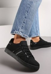 Czarne Sneakersy Sznurowane Pakkasa. Czarne obuwie sportowe damskie Renee, bez wzorów. Za 69.99 zł.
