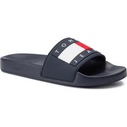 Klapki TOMMY JEANS - Flag Pool Slide EM0EM00284 Midnight/403. Klapki męskie Tommy Jeans. Za 229.00 zł.