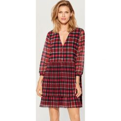 Sukienka w kratę - Czerwony. Sukienki damskie marki Mohito. Za 139.99 zł.