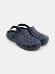 Klapki piankowe z paskiem na piętę - granatowy. Niebieskie klapki męskie Sinsay. Za 25.99 zł.