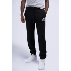 Spodnie do biegania Lonsdale Saintfield. Białe krótkie spodenki sportowe męskie Lonsdale, m, bez wzorów, z dresówki, do biegania. Za 184.00 zł.