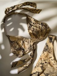 Dół od bikini - ciemnobrązowy. Brązowe bikini damskie Reserved, l, bez wzorów. W wyprzedaży za 27.99 zł.