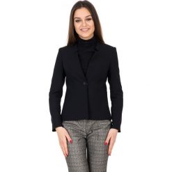 Elegancki czarny żakiet z podszewką BIALCON. Żakiety damskie marki BIALCON. W wyprzedaży za 111.00 zł.